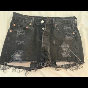 Levi vintage black denim distressed shorts